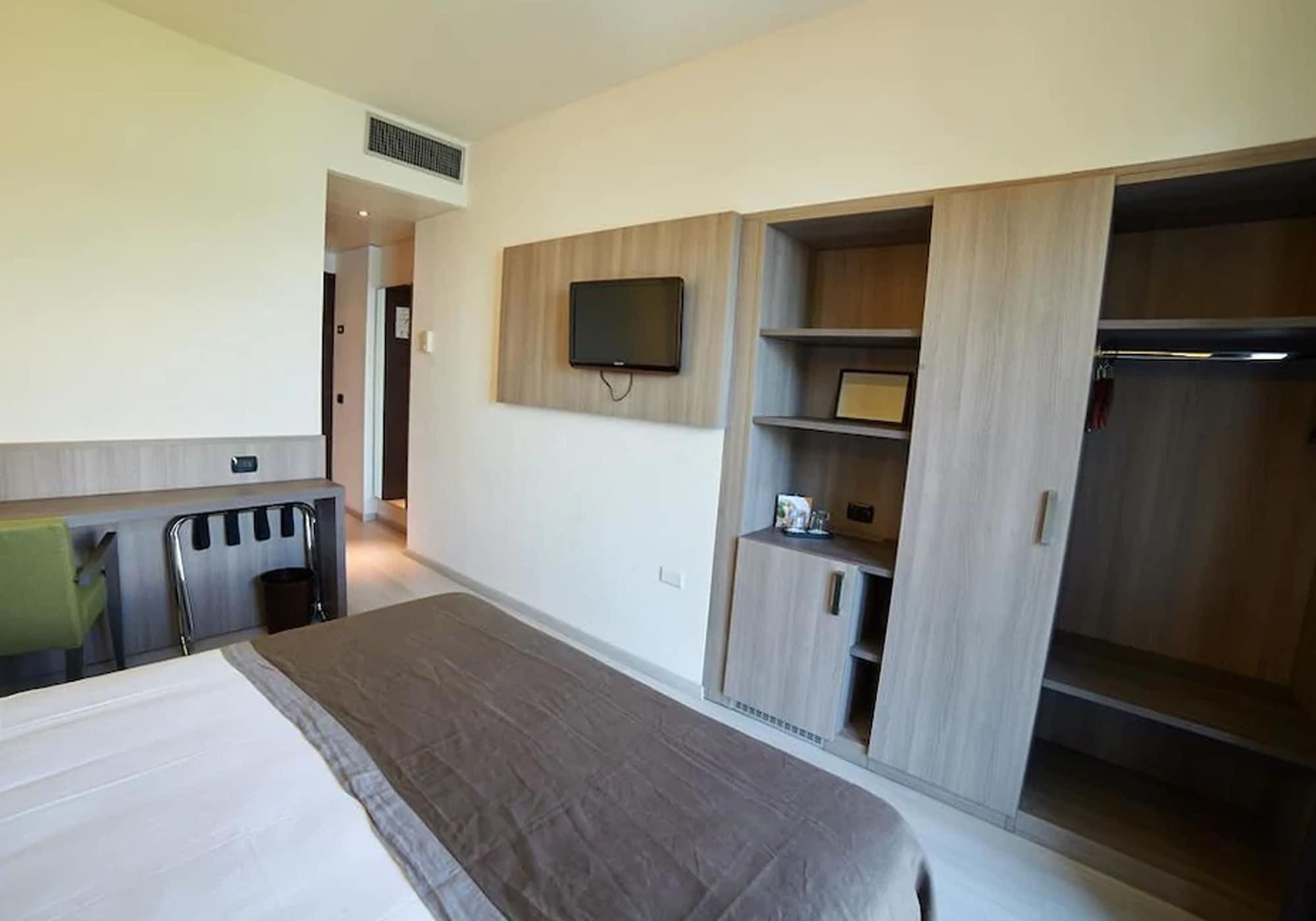 Hotel Giardino Arona Luaran gambar