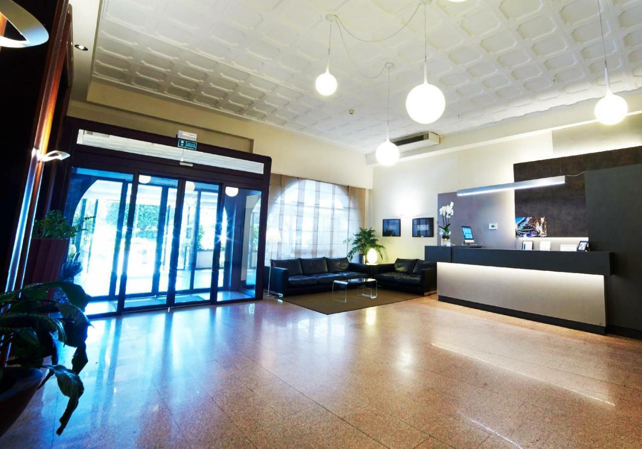 Hotel Giardino Arona Luaran gambar