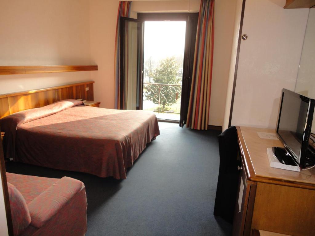 Hotel Giardino Arona Bilik gambar